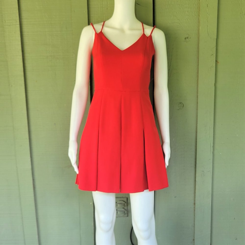 New ADELYN RAE Red Mini Pleated Dress XS